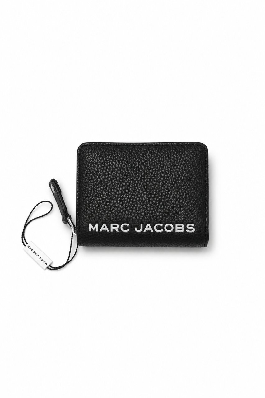 MARC JACOBS