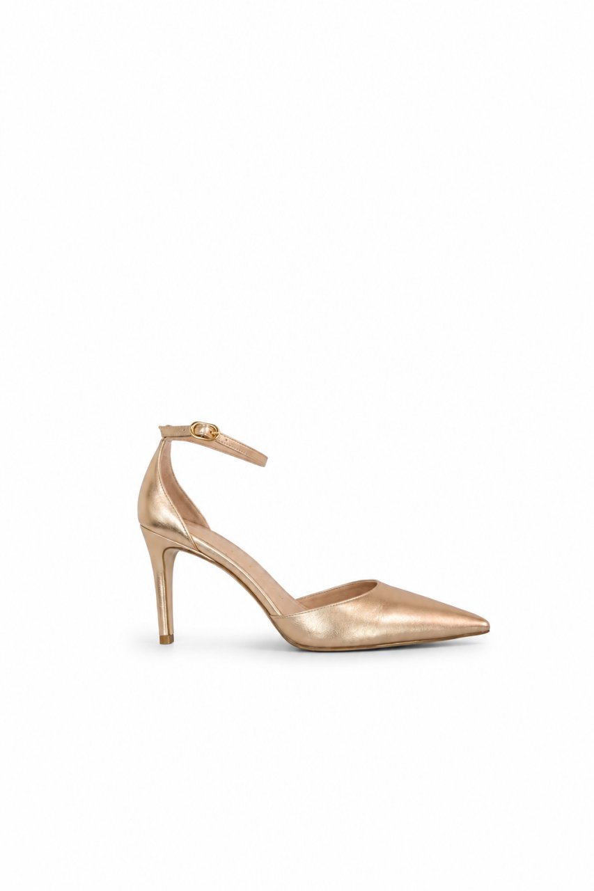 STUART WEITZMAN