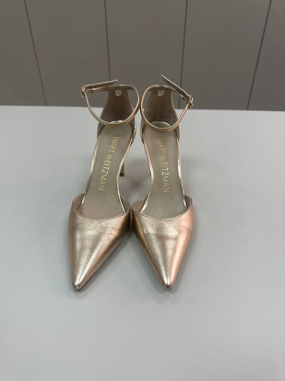 STUART WEITZMAN