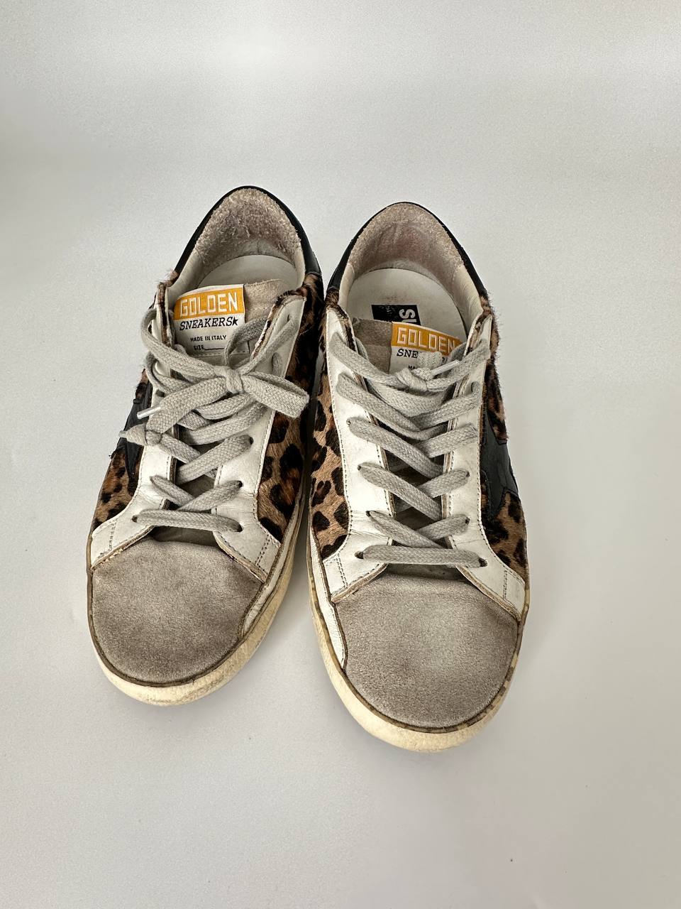GOLDEN GOOSE