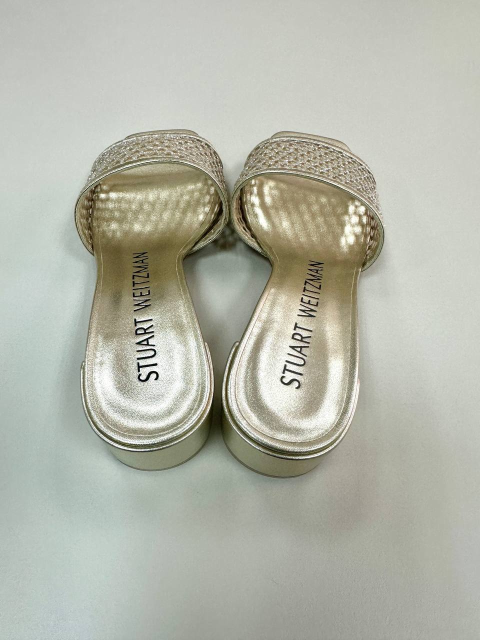 STUART WEITZMAN