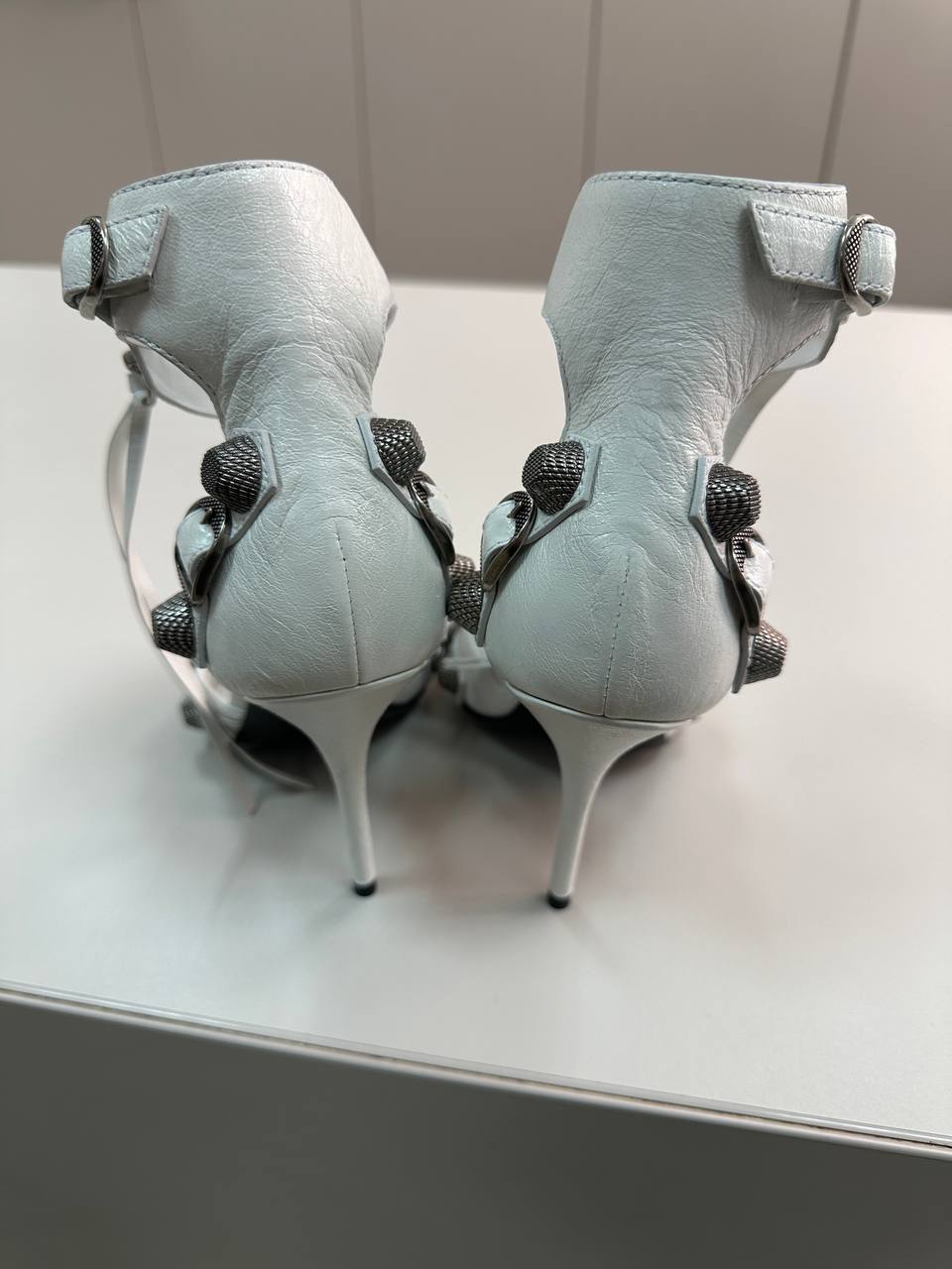 BALENCIAGA
