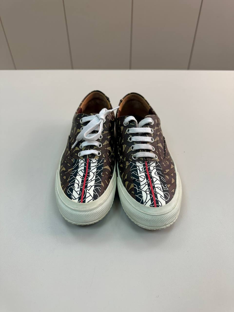 BURBERRY