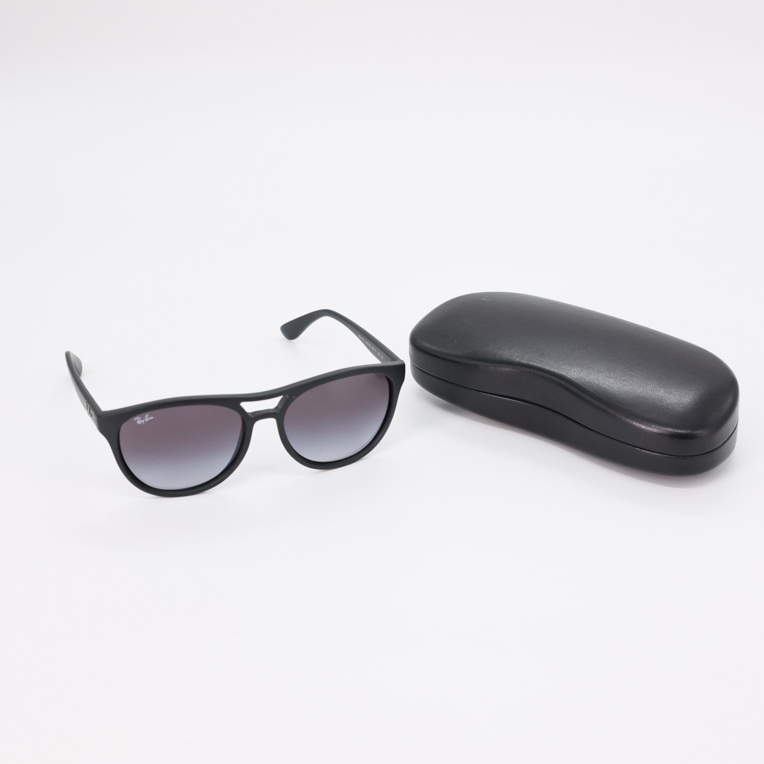 RAY-BAN