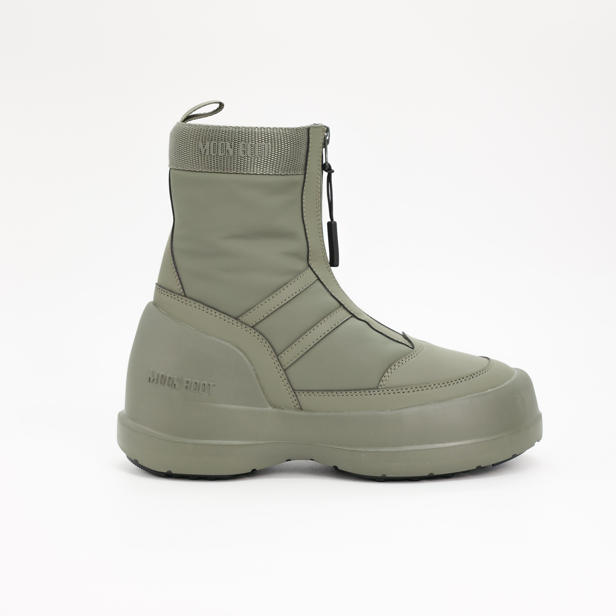 MOON BOOT
