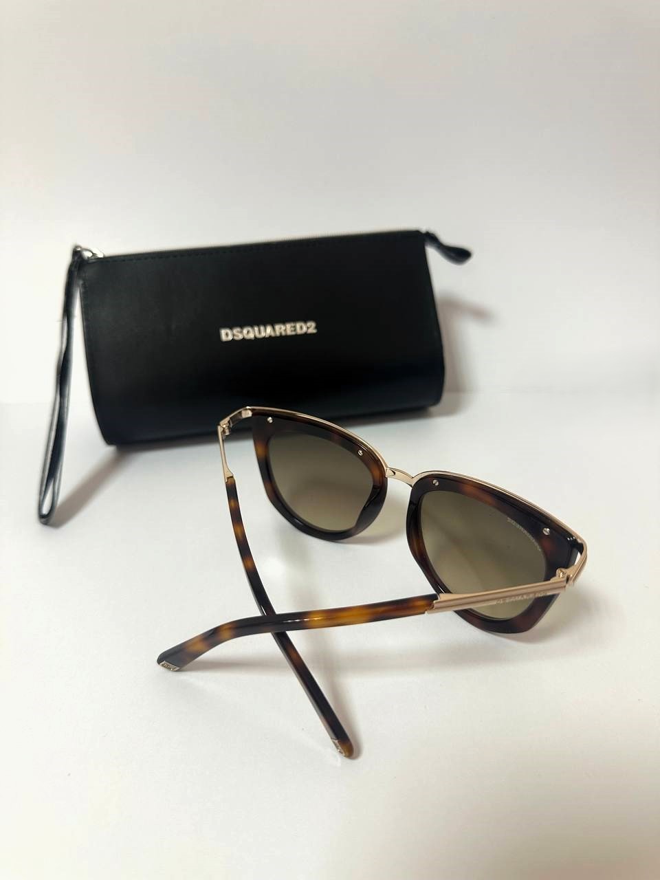 DSQUARED2