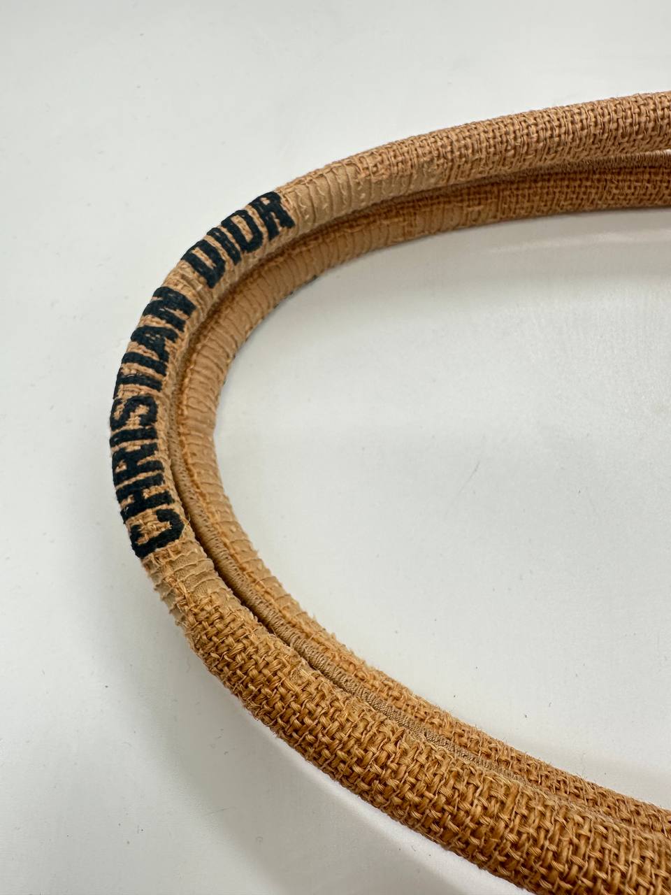 CHRISTIAN DIOR