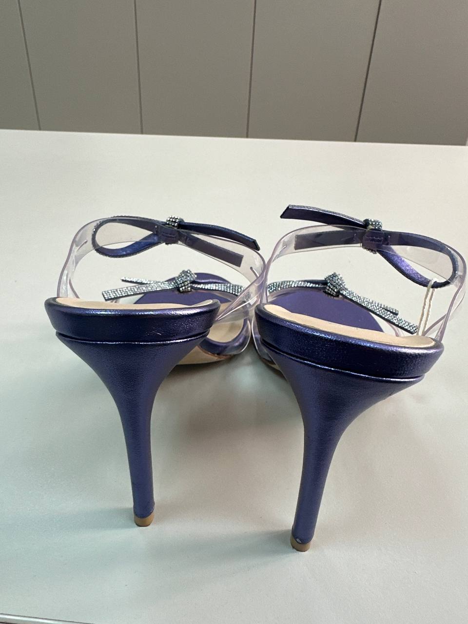STUART WEITZMAN