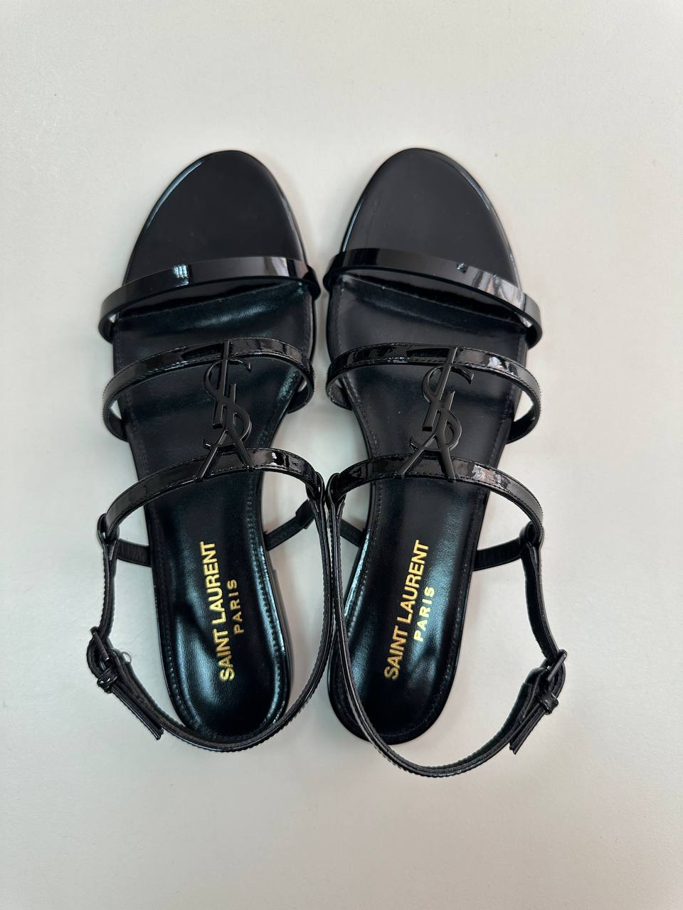 SAINT LAURENT
