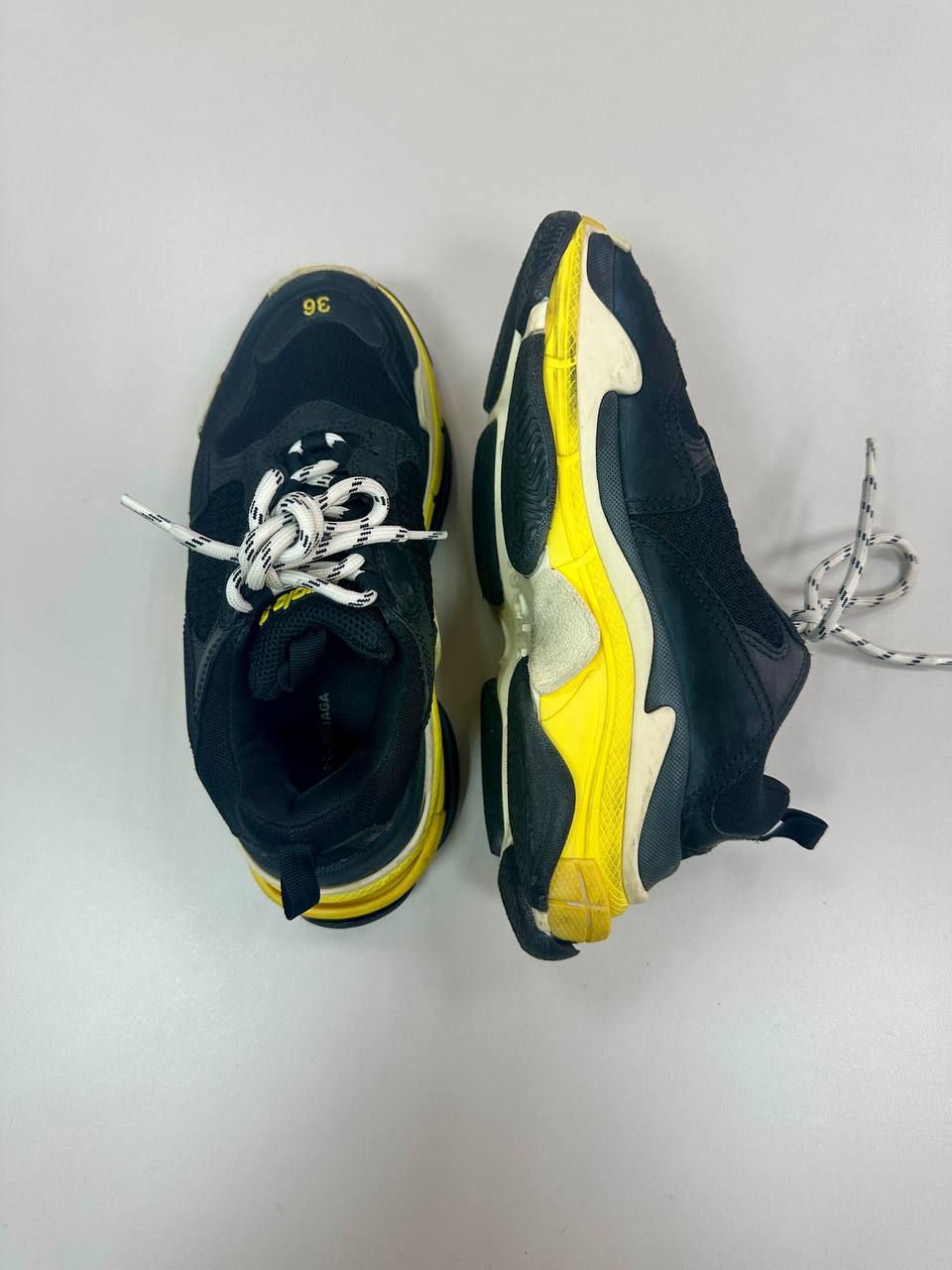 BALENCIAGA